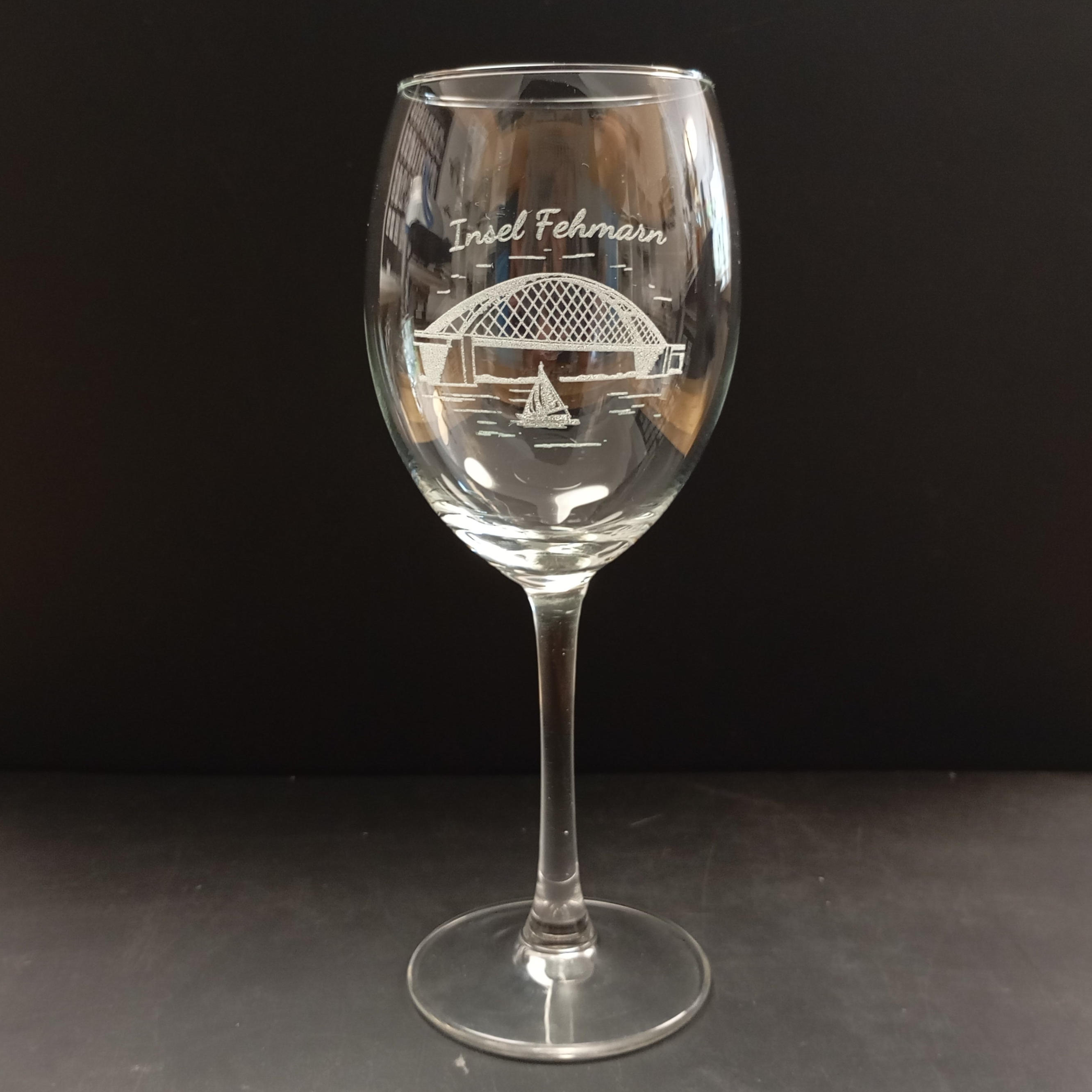 Weinglas Fehmarnsundbrücke I