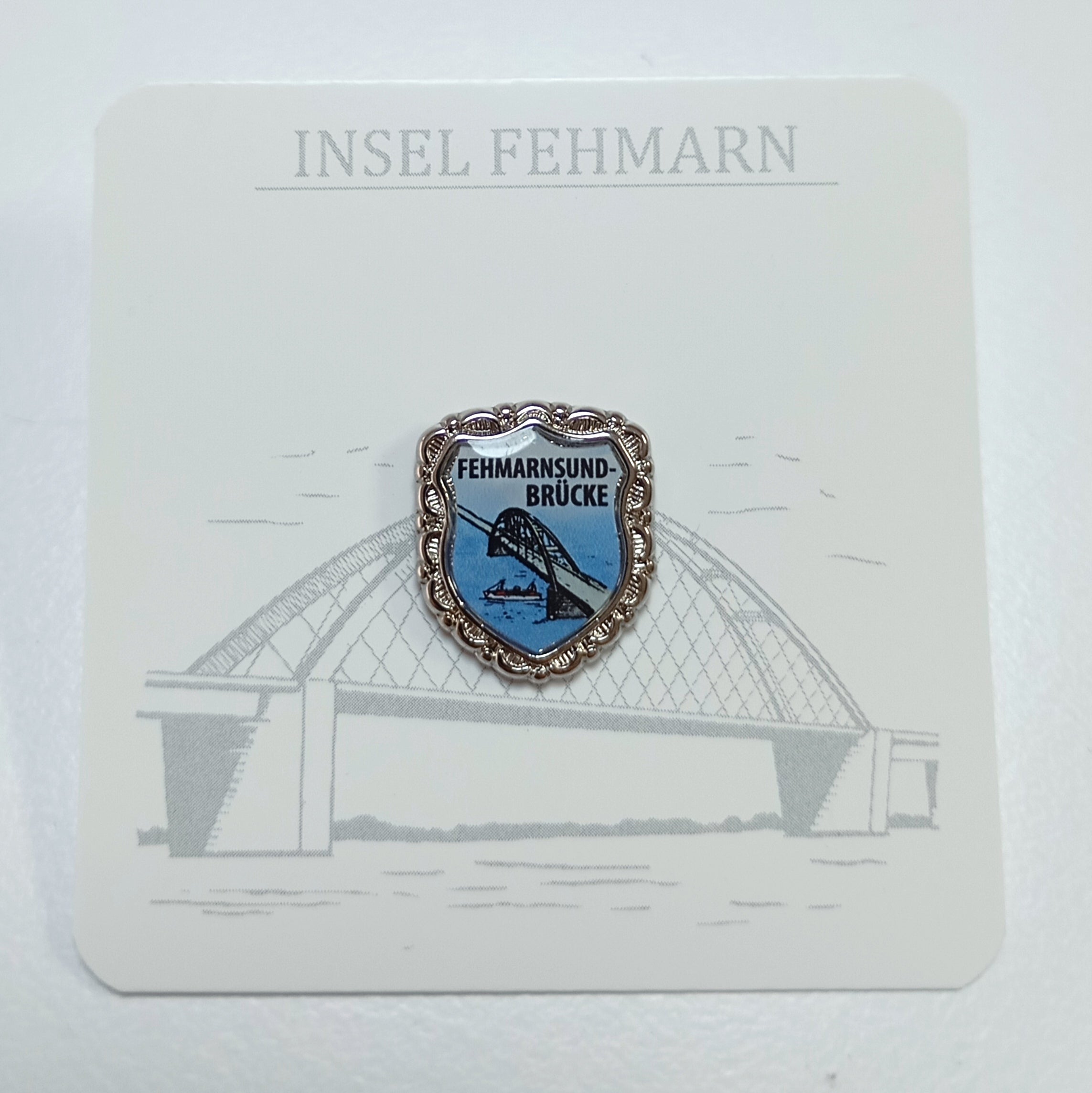 Ansteck Pin Wappenform Brücke mit Schiff