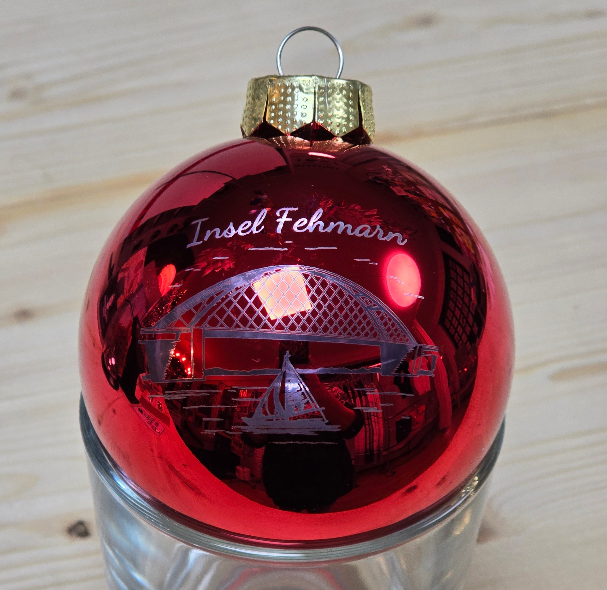Weihnachtskugel | weihnachtsrot | Fehmarn Brücke I