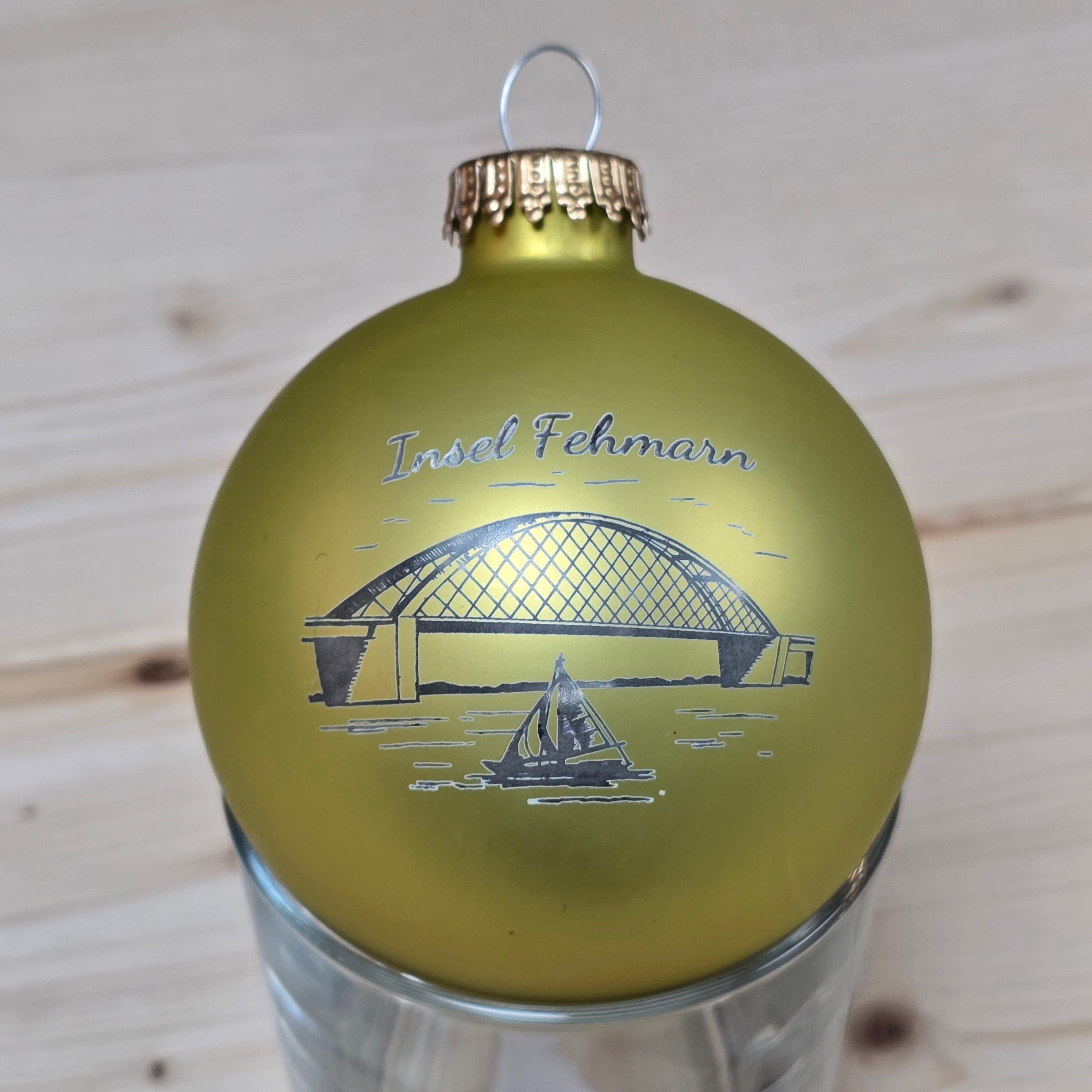 Weihnachtskugel | grüngold matt | Fehmarn Brücke I